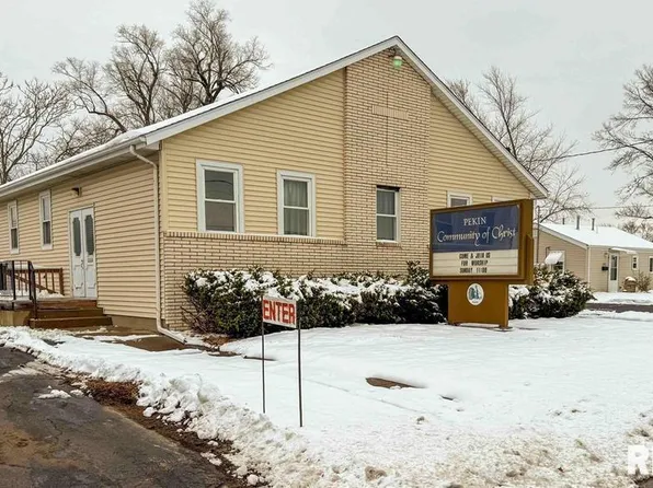 1603 Market St, Pekin, IL 61554