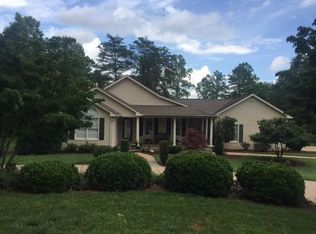 106 Country Woods Dr, Rutherfordton, NC 28139