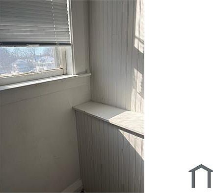 3rd image of 1025 N Washington Ave APT 9