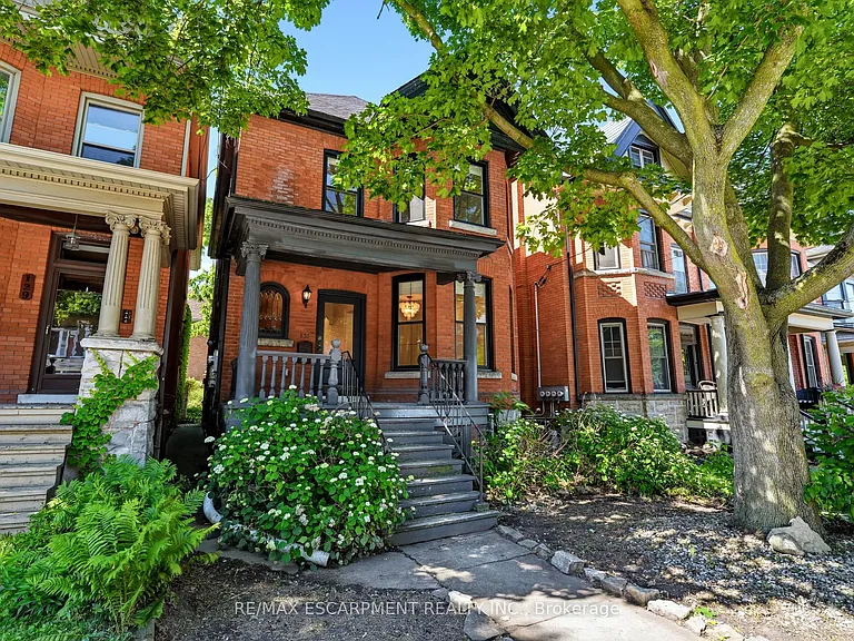 131 Markland St — Photo 2