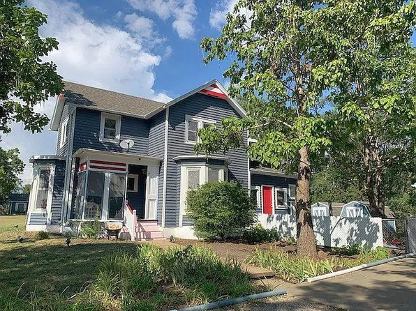 720 Woodland Ave, Minneapolis, KS 67467