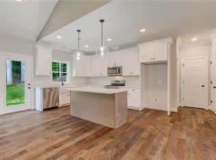 376 Wild Fern Ln, Reidsville, NC 27320