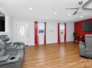 5525 Alpine Ln, Charlotte, NC