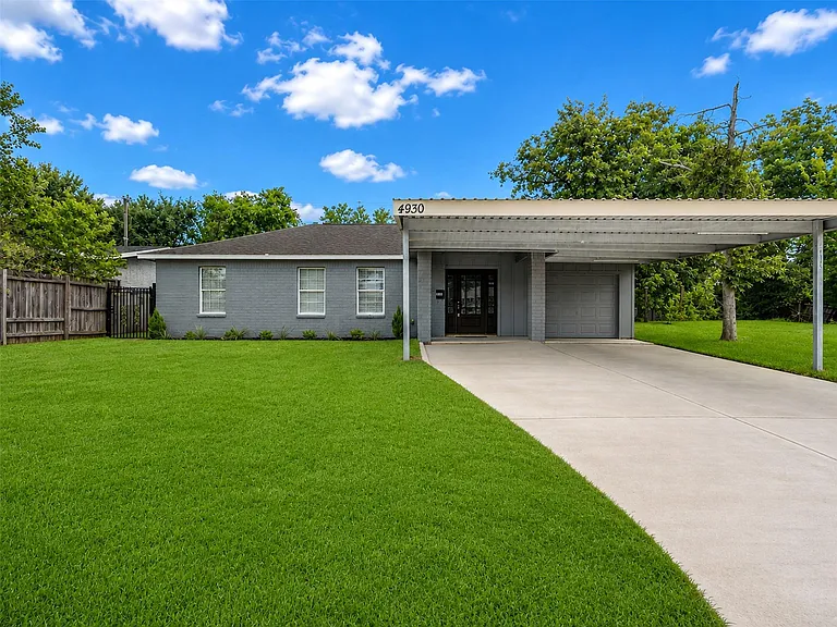 4930 Holloway Dr — Photo 9