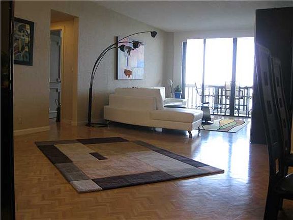 5th image of 2800 Island Blvd APT 1603
