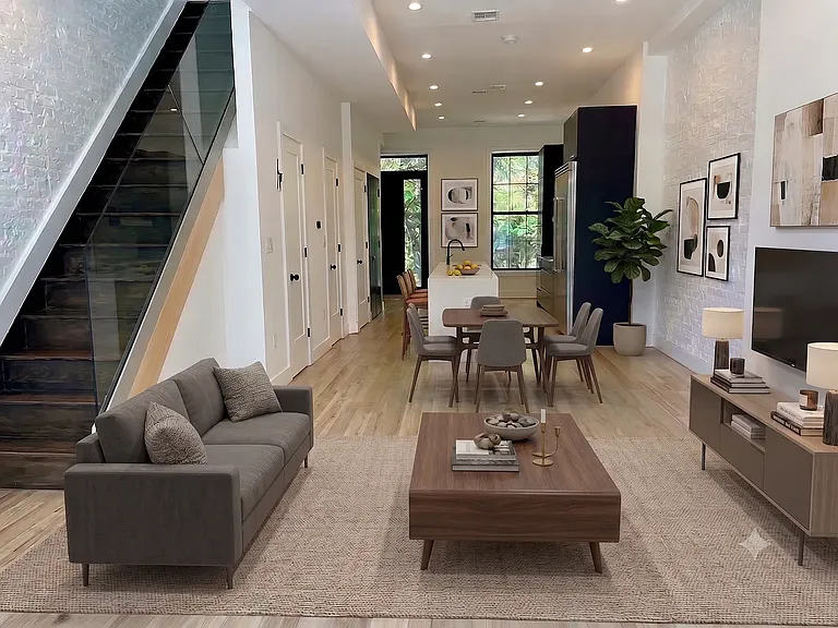 751A Monroe St #2 — Photo 2
