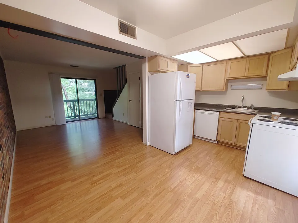 2020 Iuka Ave