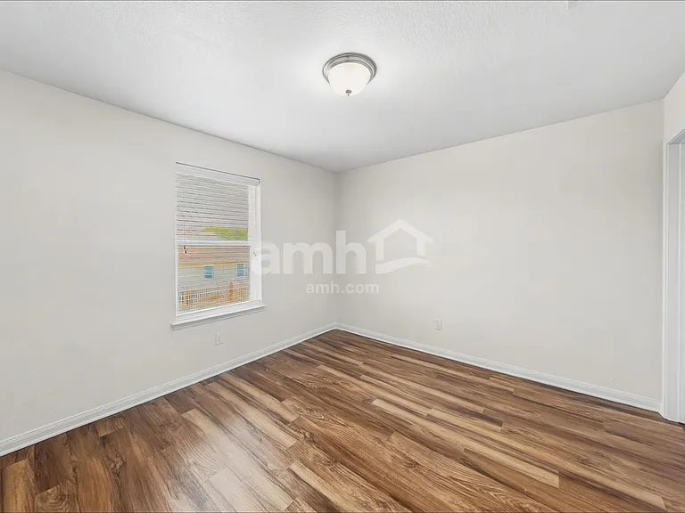 4709 Merchant Trl — Photo 16
