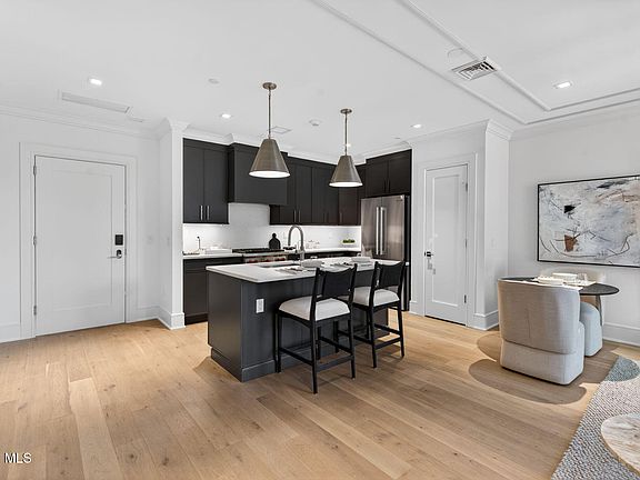 4th image of 19 Washington Street #360 N