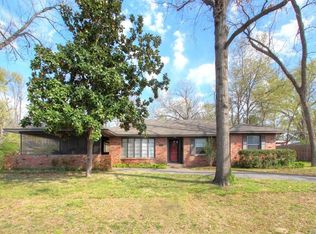 2707 E 53rd St S, Tulsa, OK 74105
