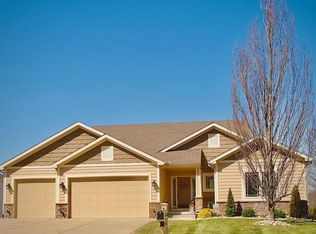 626 Liberty Rd, Smithville, MO 64089