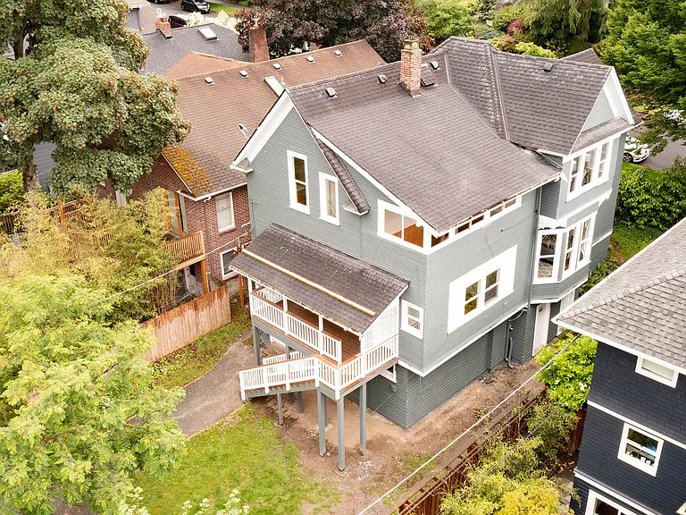 1130 18th Ave E #A — Photo 16