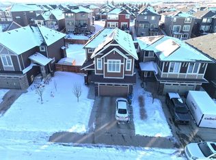 27 SE Mist Mountain Rise, Okotoks, AB T1S5P6