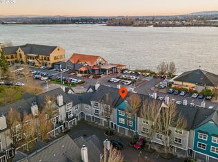 758 SE Fairwinds Loop, Vancouver, WA 98661