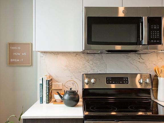 5th image of 1020 E Armour Blvd #405