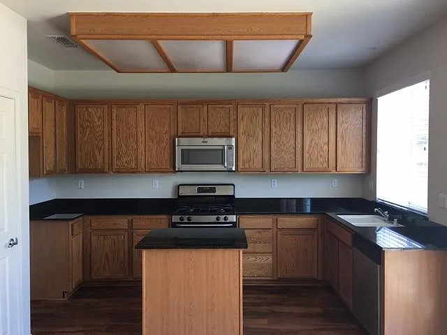 2348 Mariner Way — Photo 3