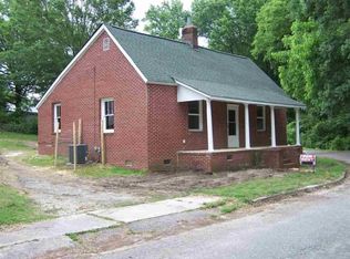 403 Sirrine St, Honea Path, SC 29654