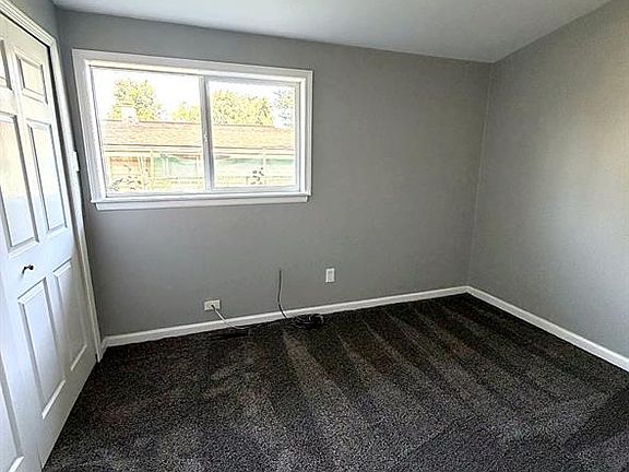 4th image of 29470 Everett St