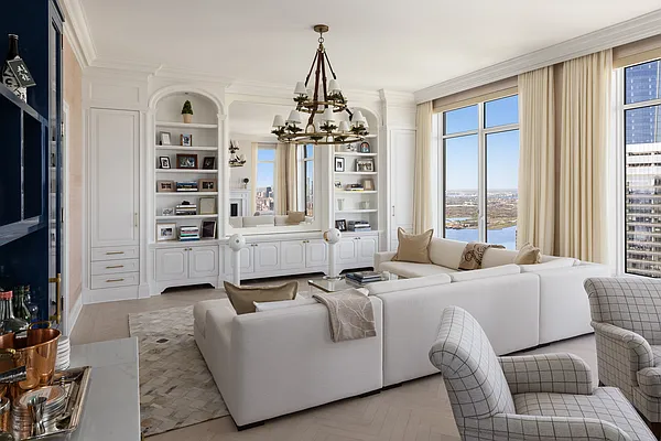 Sold by Compass | media 5