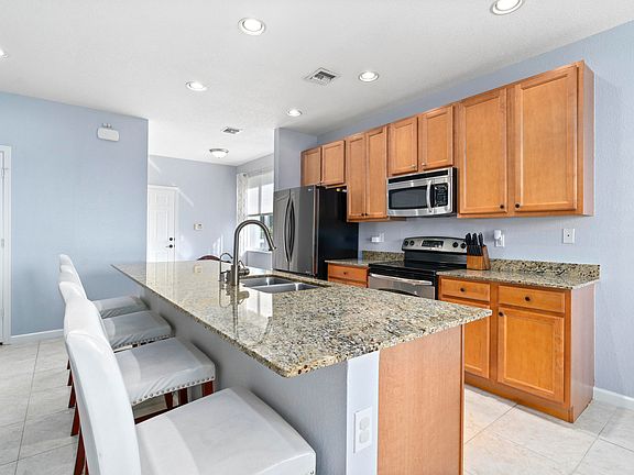 5th image of 2209 NW Padova St