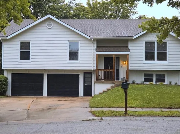 112 NW 101st Ter, Kansas City, MO 64155