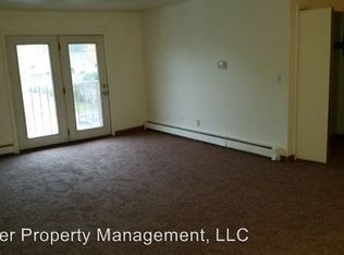 1900 Rockport Rd APT 4, Janesville, WI 53548