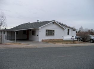 230 Rio Vista Rd, Torrington, WY 82240