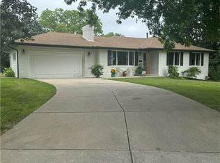 6901 N Baltimore Ave, Gladstone, MO 64118