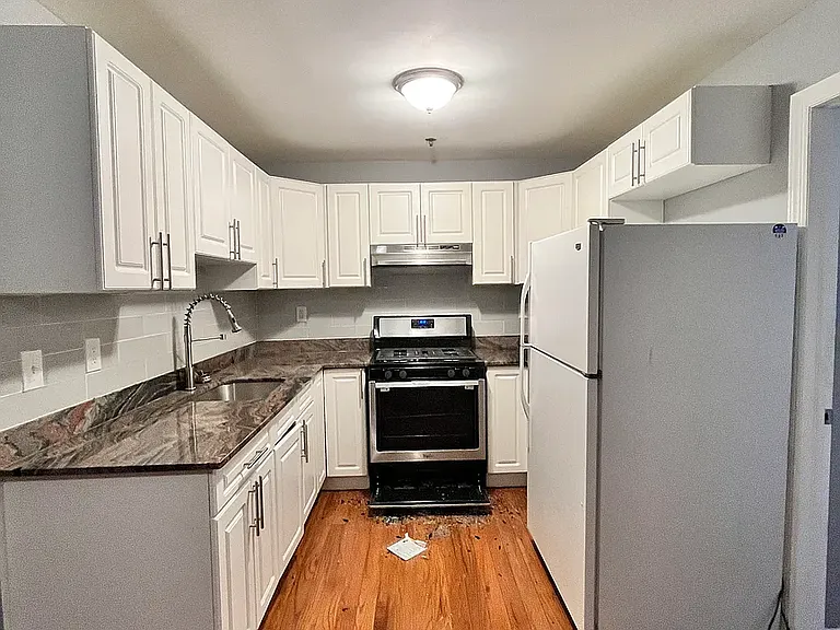 113 Ocean Ave #4C — Photo 1