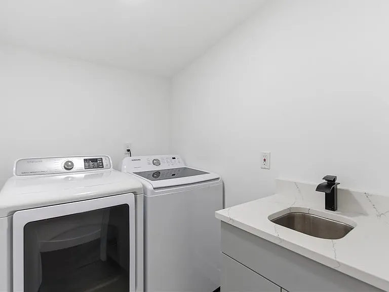 6713 S Mascotte St — Photo 26