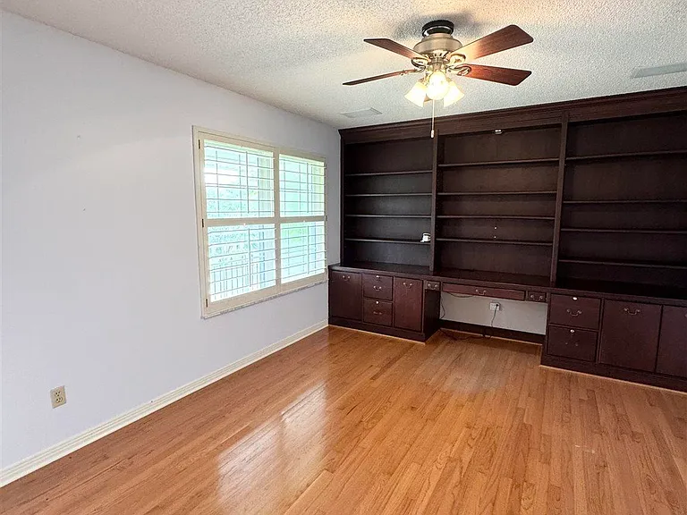3019 Keats Dr — Photo 27