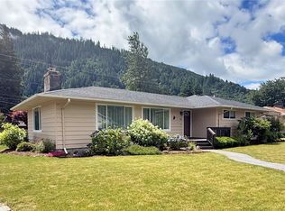 301 Temple Ave, Morton, WA 98356
