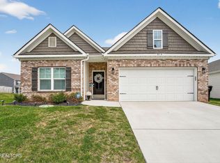 914 Curly Top Ln, Knoxville, TN 37932