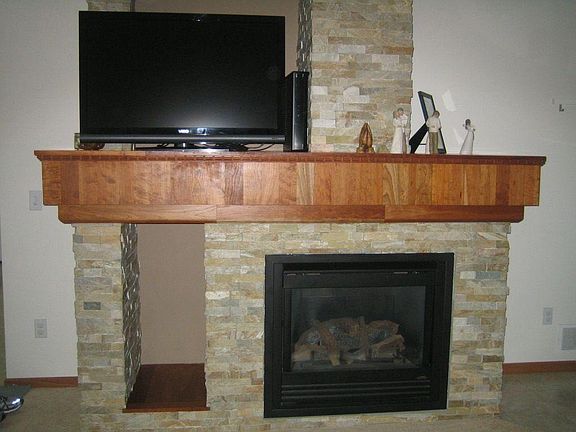 3rd image of 726 Maple Hills Dr APT D