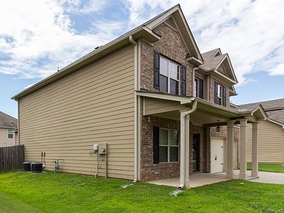 3rd image of 3345 Gardenside Dr