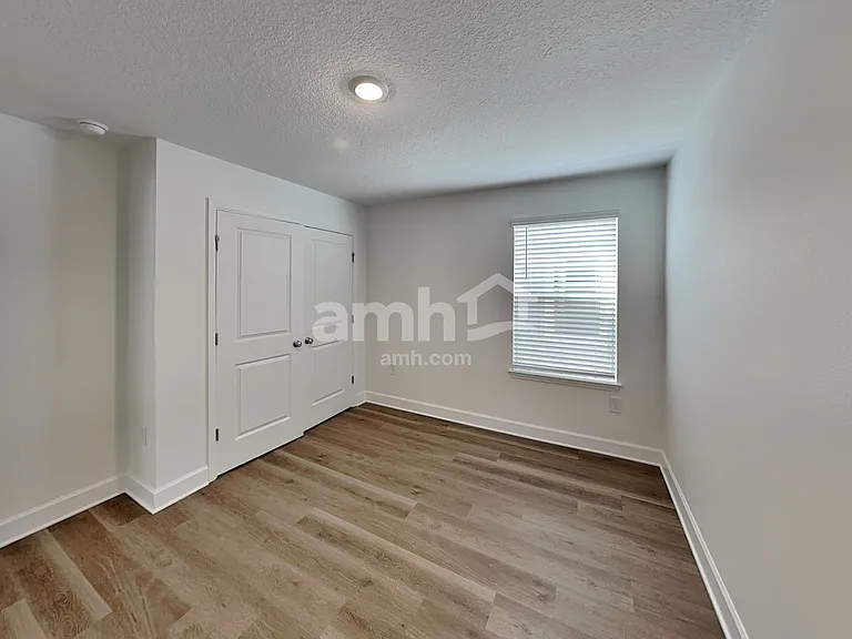 3217 Muscatine Ave — Photo 19
