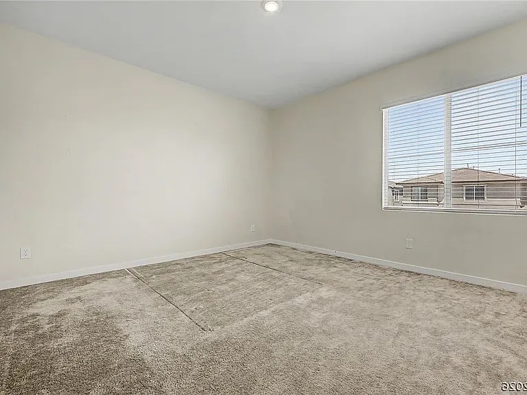 481 Daphne Ter — Photo 20