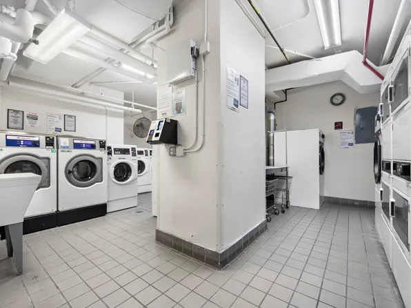 251 East 32nd Street image 9 of 9