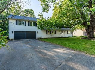 1020 Sussex Dr, New Haven, IN 46774