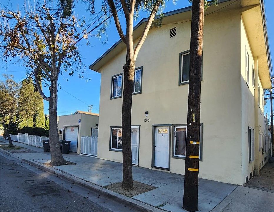 1st image of 1000 E Burnett St