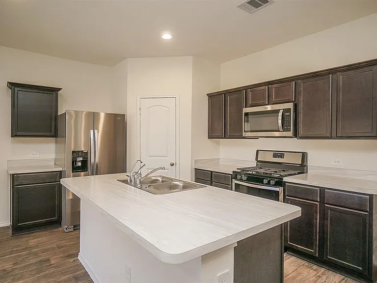 5210 Becker Hills Ln — Photo 10