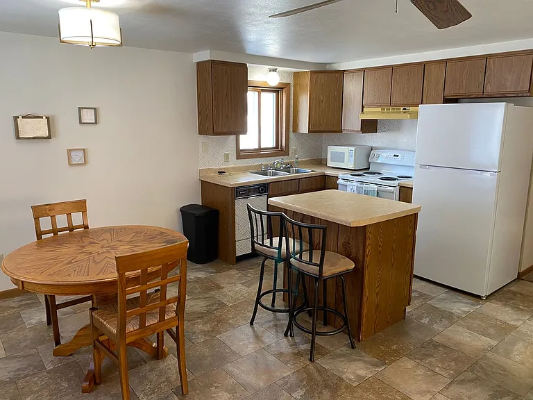 307 S Vine Ave — Photo 44