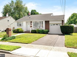 35 Hastings Rd, Hamilton, NJ 08620