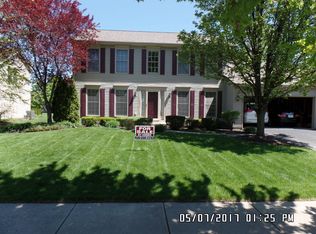 4712 Thatcher Dr, Naperville, IL 60564