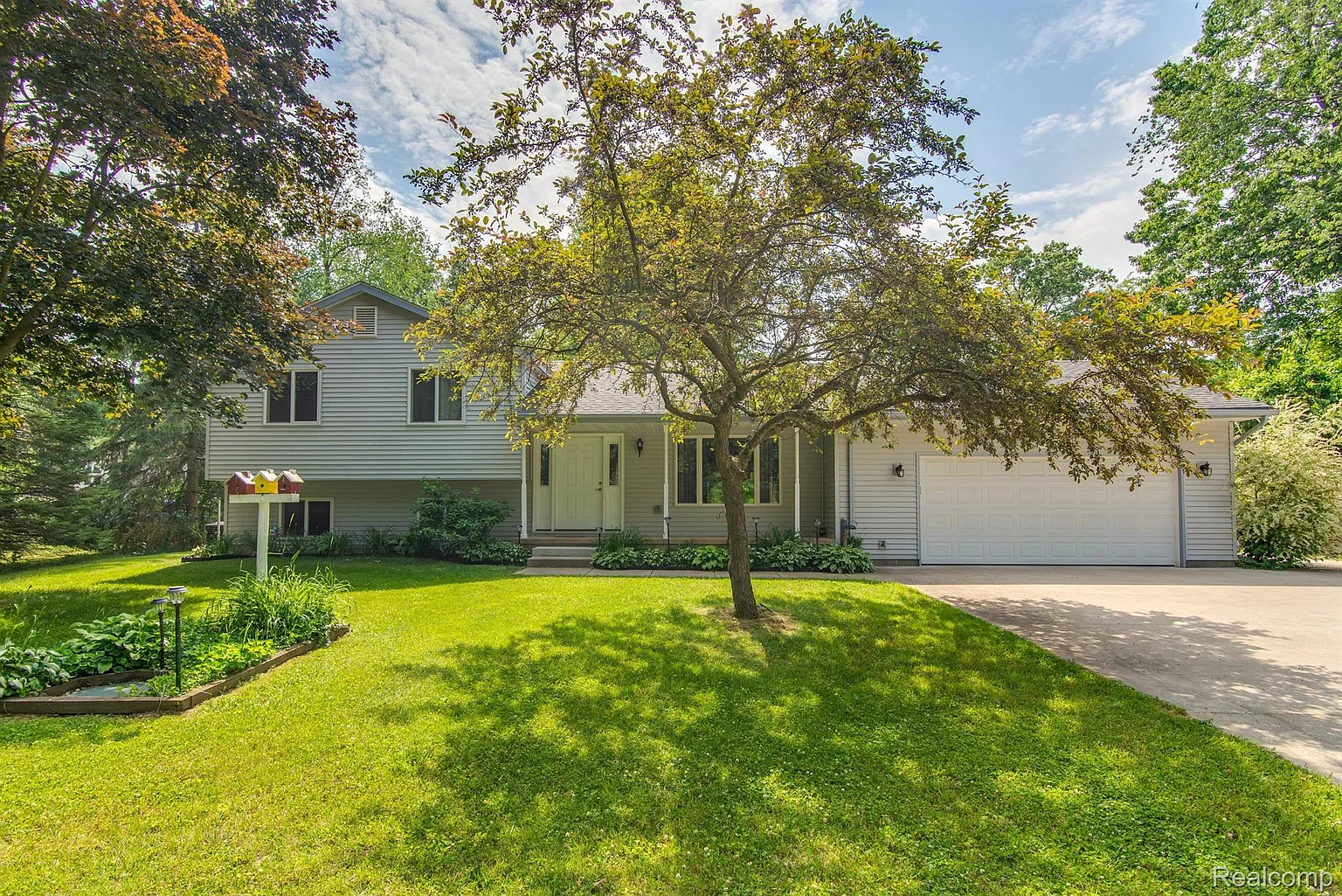 4705 N Duck Lake Rd photo 1
