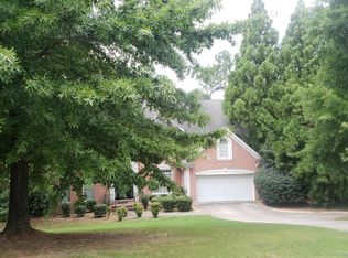 240 Stoneleigh Dr SW, Atlanta, GA 30331