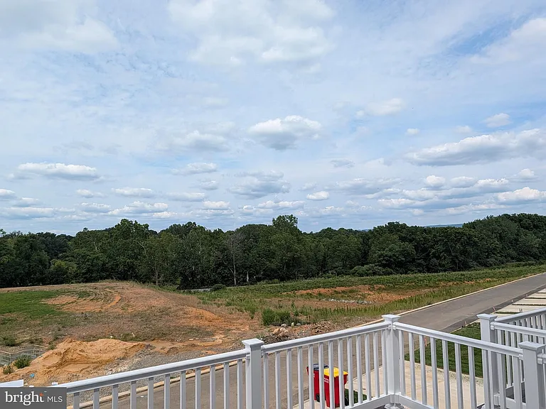 209 Swan Field Ave — Photo 18