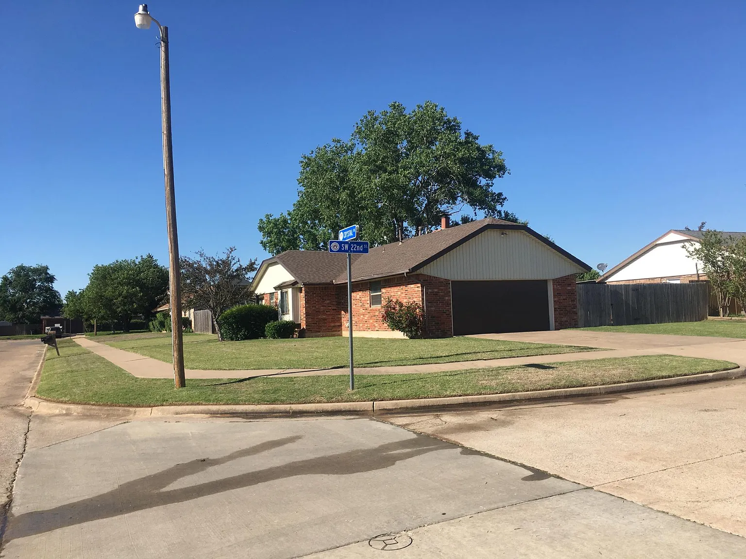 2112 Crystal Drive — Photo 2