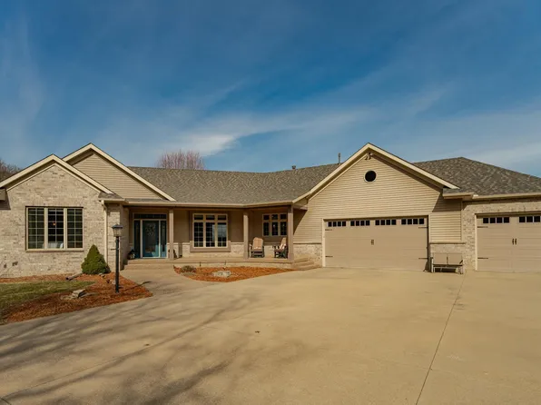 7005 Halifax Ln NW, Rochester, MN 55901