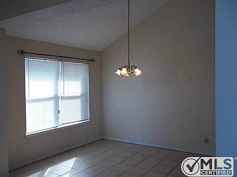 3rd image of 2805 Bent Brook Dr